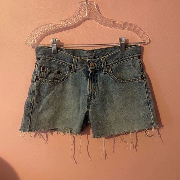 Levi’s Jean Shorts - Picture 1 of 4